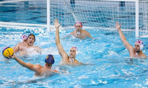 U Dubrovniku održana prva utakmica pred gledateljima nakon korone; vaterpolisti Hrvatske potopili Crnu Goru