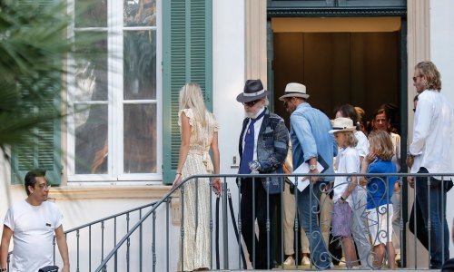 Borba za 400 milijuna funti nasljedstva legendarnog Karla Lagerfelda još uvijek traje: Knjigovođi se izgubio svaki trag, bliske rodbine nema, a evo tko bi mogao profitirati