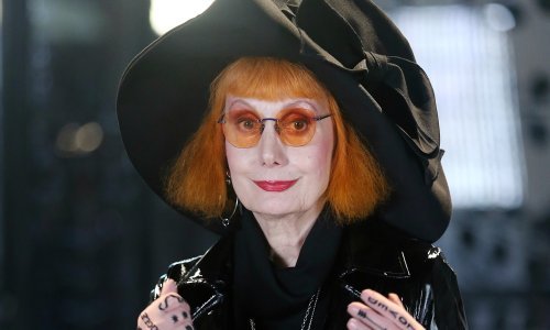 Nova video poslastica glazbene umjetnice koja već pedeset i tri godine osvaja scenu sovjim istančanim izričajem