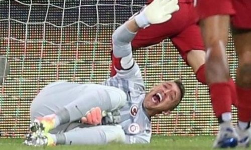 Potvrđene crne sumnje; golman Galatasaraya hitno operiran, upitan mu je nastavak karijere