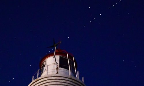 SpaceX testira svemirski internet Starlink, a traži i pomoć - evo detalja