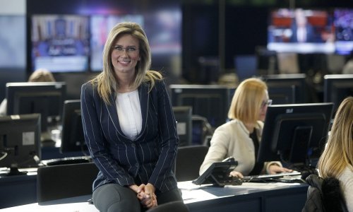 U berbi trešanja: Romina Knežić pokazala kako izgleda bez šminke