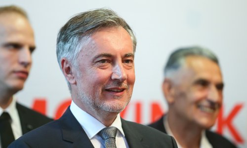 Škoro uzvraća: Grabar Kitarović vulgarnom gestom razotkrila pravo lice, između nje i Milanovića nema razlike