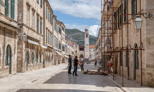 Građevinari ljuti na turističke vlasti jer im ne daju raditi u sezoni: Ponegdje je ipak dopušteno, otkrivamo gdje