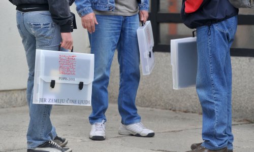 Pogledajte koliko će zaraditi popisivači, a isplati im se i ako se vrate s praznim obrascima