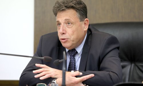 DIP ipak mijenja upute za zaražene i birače sa simptomima