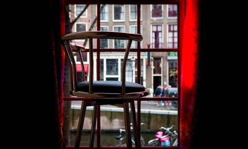 Zbog straha od propasti posla započelo prikupljanje humanitarne pomoći za grčke prostitutke