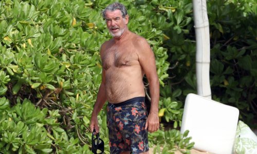 Godine mu idu u prilog: Pierce Brosnan i u 68. se ima čime pohvaliti