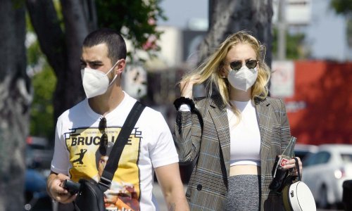 U slatkom iščekivanju prinove: Zvijezda 'Igre prijestolja' ponosno istaknula trudnički trbuščić