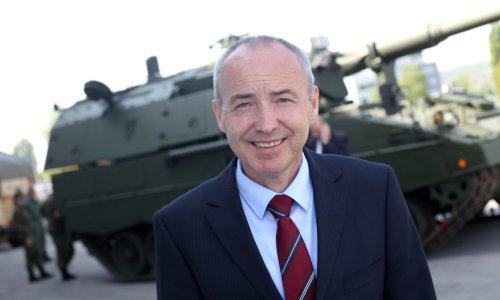 Iako se ostavio politike, Krstičević u kampanji: Dolazi na skup HDZ-a u Imotskom, s Berošem se susreo na splitskoj Rivi