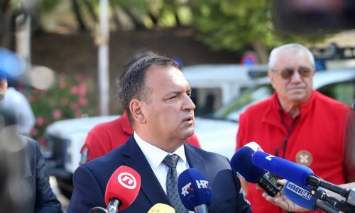 Beroš: Današnji broj novooboljelih velik i upozoravajući