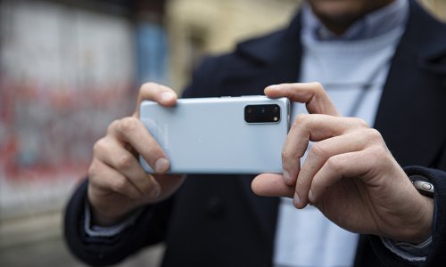 Odaberi pametni telefon čija kamera radi umjesto tebe, čak i u pokretu