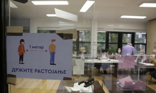 U Srbiji 143 novozaražene osobe, nastavi li se tako, nije isključen ni policijski sat