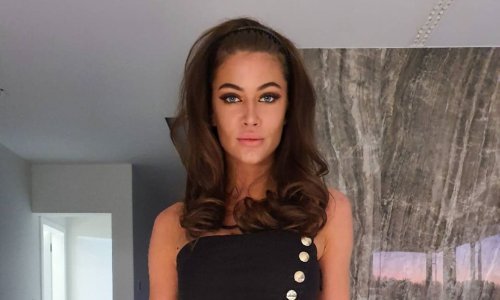 Može li izazovnije: Lijepa Tea Slavica pokazala zanosnu figuru u kupaćem kostimu od hit materijala