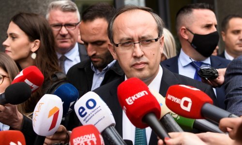 Kosovski premijer Hoti pozitivan na koronavirus