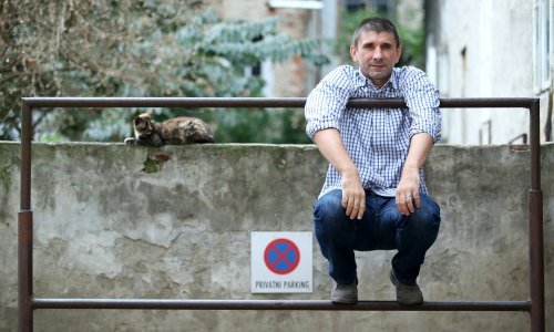 Labrović pojasnio ispriku zbog grupnog lizanja žlice u Puli, kustosica i producentica Paola Orlić kaže: Taj performans ovih je dana više od Stožera podigao svijest o koroni