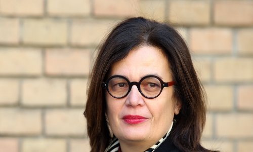 Snježana Banović predstavila novu knjigu o kojoj Dejan Jović kaže: 'Kazalište za narod' izaziva tezu o strašnom sudu totalitarizma, koji je u Hrvatskoj nastupio 1945'.