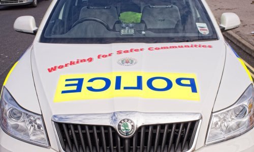 Britanska policija ponovno napadnuta dok je rastjerivala tulum u Londonu