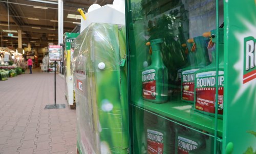 Bayer mora platiti 11 milijardi odštete zbog herbicida koji izaziva rak