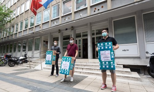 [VIDEO] Mladi HDZ-ovci narugali se Bernardiću nakon sučeljavanja