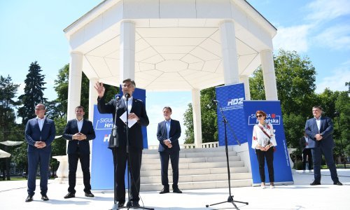 Etičko povjerenstvo osudilo paljenje obilježja HDZ-a