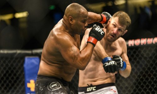 Daniel Cormier u problemima uoči velikog okršaja sa Stipom Miočićem; slavni borac zaradio je nezgodnu ozljedu koja bi mogla sve pokvariti