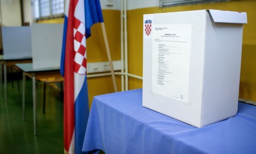 Oko 350 glasača u subotičkom Generalnom konzulatu Hrvatske