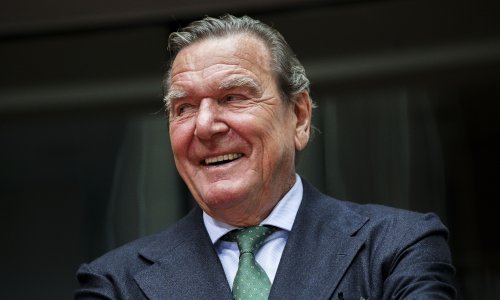 Bivši njemački kancelar pozvao na protumjere protiv SAD-a zbog plinovoda