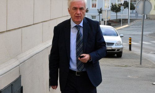 U Požegi zaraženo dvoje liječnika i dvije medicinske sestre s plućnog i neurološkog odjela, sve ih je zarazila ista žena