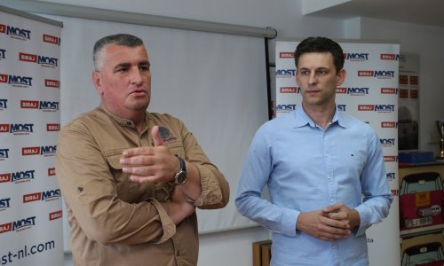 Petrov i Bulj u Sinju: Bit ćemo snažan glas običnog čovjeka i zaboravljenog kraja
