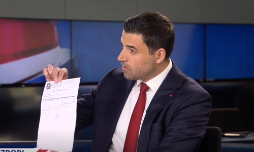 Bernardić pokazao negativni test na koronavirus, Plenković mu spomenuo Ostojića