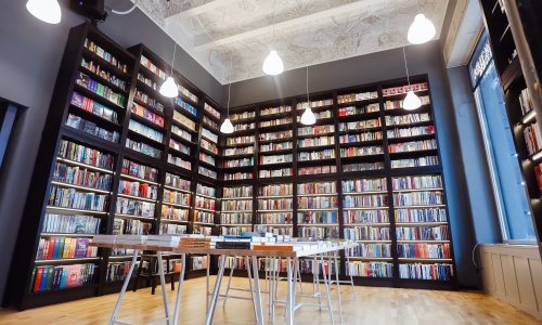 [FOTO] 'Dnevni boravak za sve ljubitelje knjige': Knjižara Fraktura otvorila svoja vrata