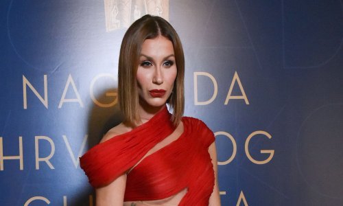 Ana Gruica Uglešić objavila fotografiju iz kupaonice, komplimenti pljušte sa svih strana: 'Mama, avion si, eksplodirat će mi ekran'