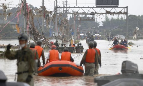 Broj poginulih u poplavama u Japanu narastao na 24