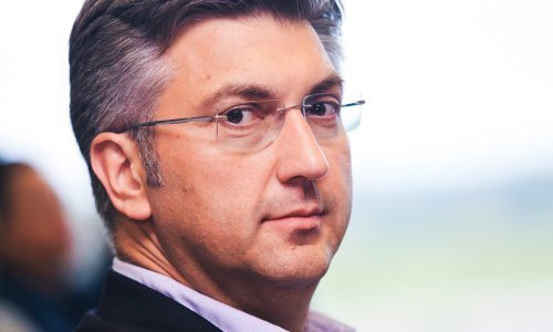 Padali su jedan po jedan: Kako je Plenković prokrčio put kroz gustu šumu protivnika u HDZ-u i koga je sve žrtvovao da bi ga nakon trijumfa stranački kolege uspoređivali s Tuđmanom