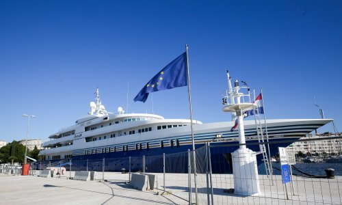 Milijarder Sheldon Adelson, najveći donator Donalda Trumpa, s jahtom Queen Miri doplovio do Istre