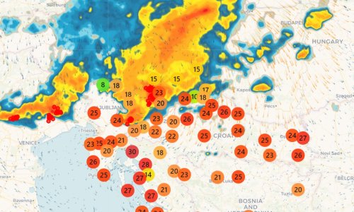 Jak vjetar i kiša diljem središnje Hrvatske, tijekom noći kreće orkanska bura na Jadranu, sutra osjetno svježije