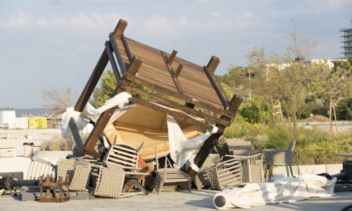 [FOTO/VIDEO] Olujni vjetar poharao Hrvatsku; pogledajte kakav nered je napravio u Šibeniku i Splitu