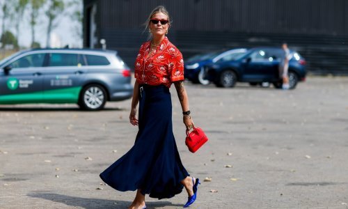 Ne znate koje boje kombinirati uz mornarsko plavu? Zvijezde ulične mode imaju odgovor