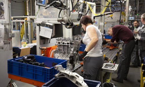 Francusko gospodarstvo past će najviše od 1948. godine, ali već ga očekuje snažan oporavak