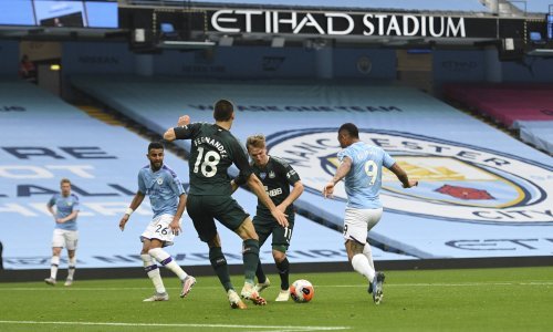 Manchester City isprašio Newcastle; Liverpool upisao 30. prvenstveni trijumf te ostao u igri za rekord Premiershipa