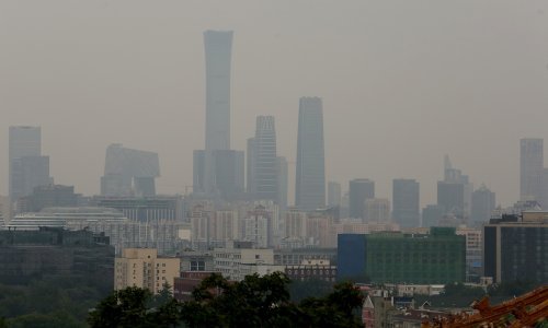 Smog prouzročio 49.000 smrti u Pekingu i Šangaju 2020.