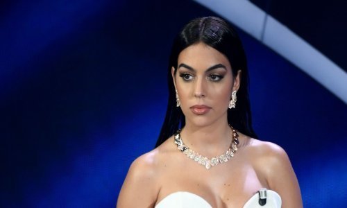 Zaručnica Cristiana Ronalda kao da namjerno provocira izazovnim fotografijama bujnog poprsja