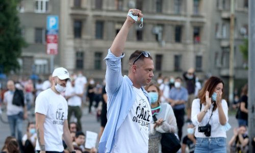 'Je li moja majka huligan? Želim misliti da predsjednik Vučić nije bio informiran zbog toga što je rekao'