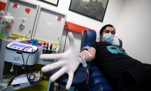 Hrvatska koronu počinje liječiti krvnom plazmom: Kreće prikupljanje krvi dobrovoljaca koji su se izliječili