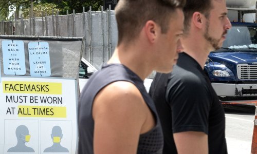 Na Floridi najveći dnevni skok broja novozaraženih za više od 15.000