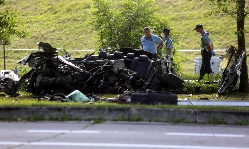 [FOTO] Teška prometna nesreća uz jezero Jarun u Zagrebu, jedna osoba smrtno stradala