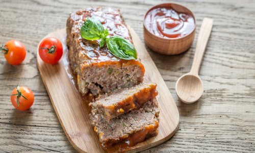 Nemate ideju što kuhati? Predlažemo vam ovu niskokaloričnu mesnu štrucu s puretinom i povrćem