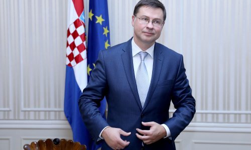 Dombrovskis: ECB uskoro preuzima nadzor velikih hrvatskih banaka, uvođenje eura realno 2024. godine