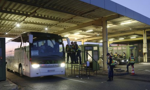 U Crnoj Gori popunjenost hotela desetak posto, a pola ih nije ni otvoreno